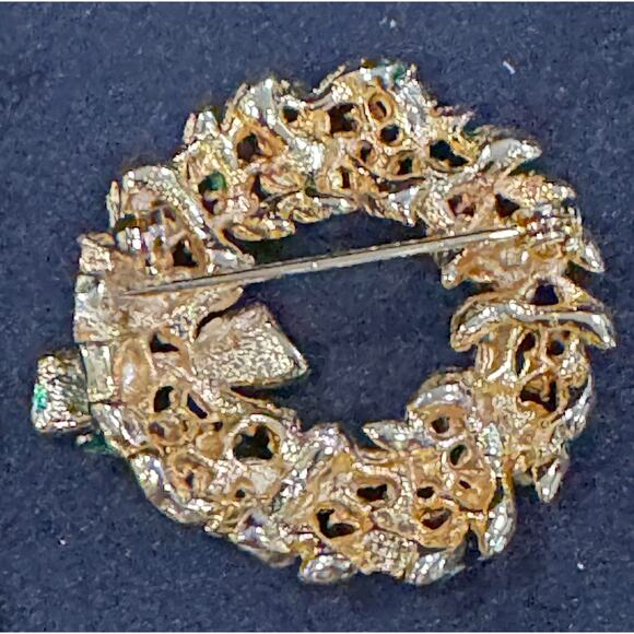 Vintage Green Red Rhinestone Christmas Wreath Pin Brooch Holiday Wreath CP151 - Picture 3 of 3